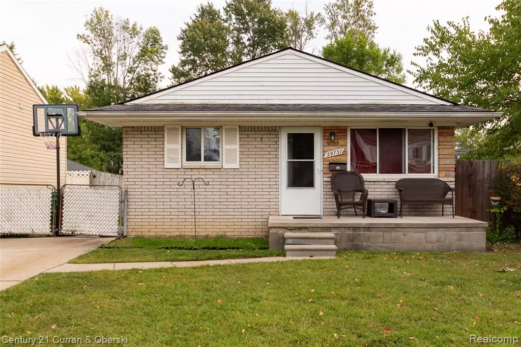 Garden City, MI 48135,29737 Balmoral Street