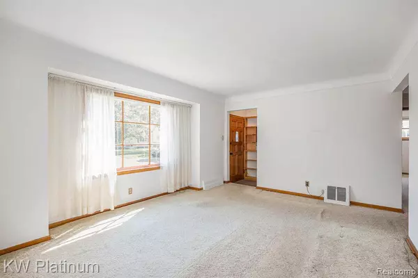 Roseville, MI 48066,25297 Fortuna Street