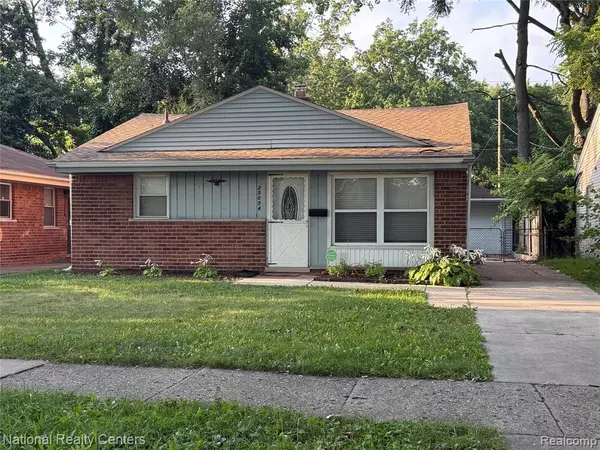 25054 ANNAPOLIS Street,  Dearborn Heights,  MI 48125