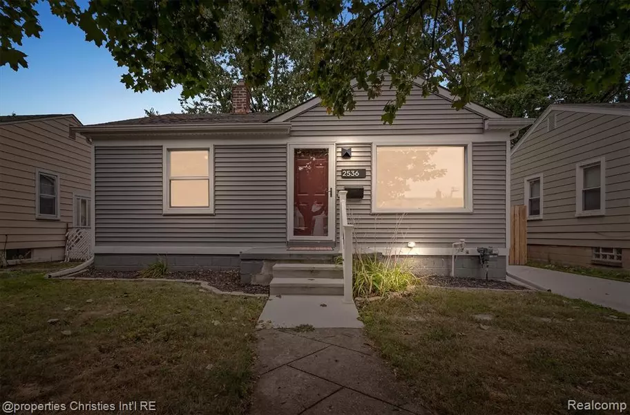 2536 McDowell Street, Ferndale, MI 48220