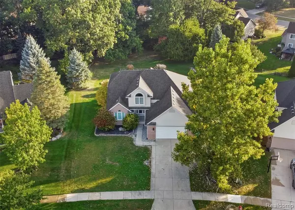 Brighton, MI 48116,1075 Long Leaf Court