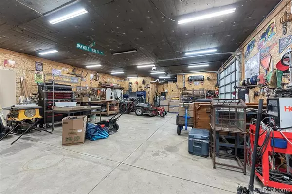 Exeter Twp, MI 48117,6411 W Newburg Road