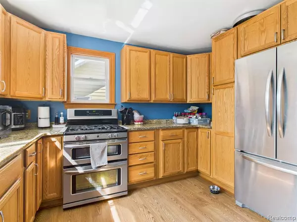 Grand Blanc, MI 48507,2236 E Maple Avenue