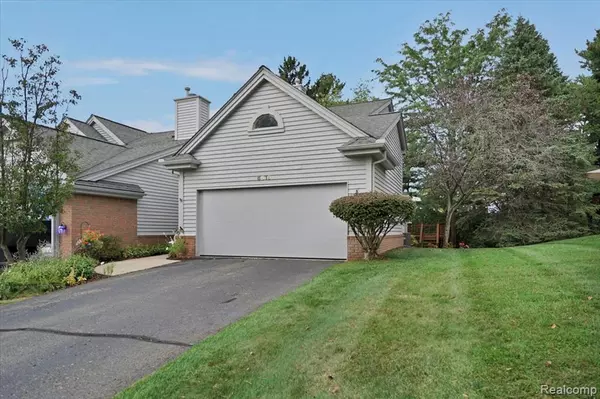 6516 Scenic Pines Court, Independence Twp, MI 48346