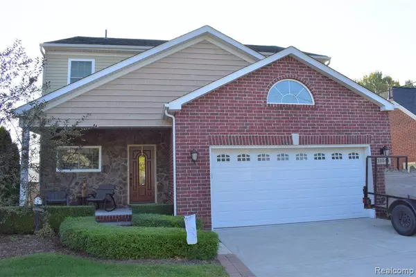 39046 LAKESHORE Drive, Harrison Twp, MI 48045