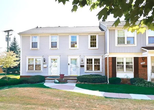 36862 Park Place Dr Unit #2, Sterling Heights, MI 48310