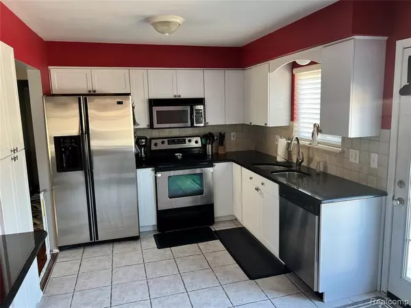 Sterling Heights, MI 48313,13431 Melanie Drive