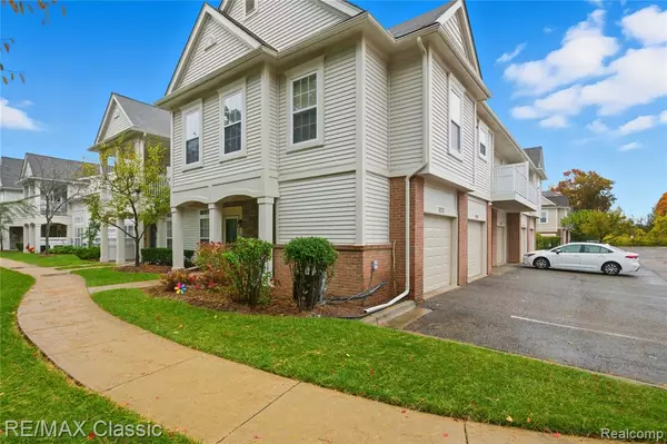 Commerce Twp, MI 48390,16211 Addington Drive 192