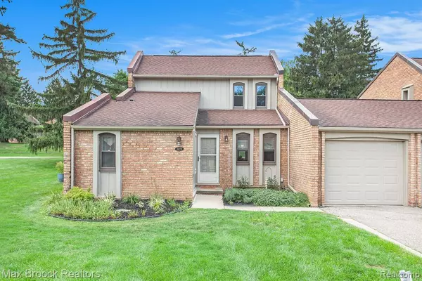 West Bloomfield Twp, MI 48323,3078 Moon Lake Drive