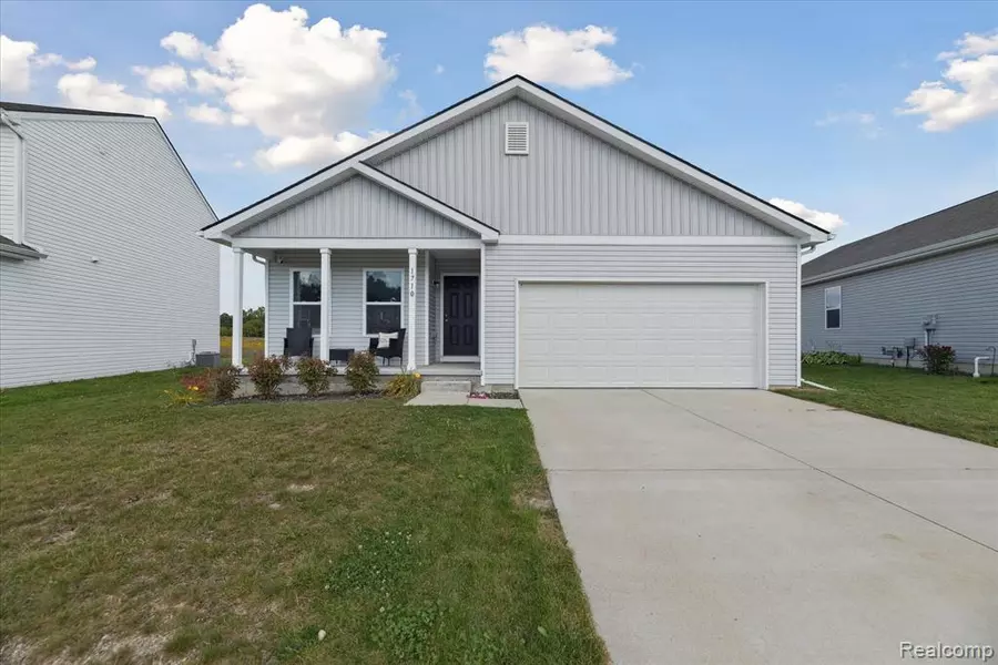 1710 Woodbridge Park Avenue, Lapeer, MI 48446