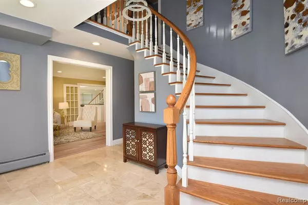 Bloomfield Twp, MI 48302,5100 Kings Gate Way