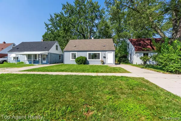 22839 Almond Avenue, Eastpointe, MI 48021