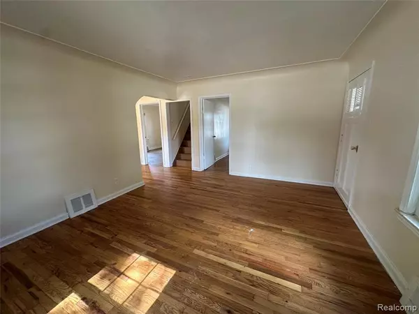 Dearborn Heights, MI 48125,4508 Monroe