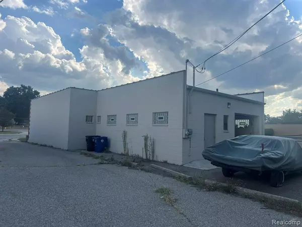 Redford Twp, MI 48239,26106 5 Mile Road