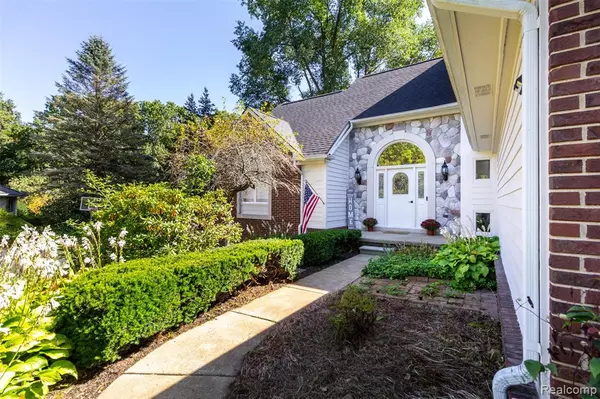 Oxford Twp, MI 48371,2856 Oak Court