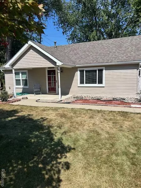 35236 Glen Street, Westland, MI 48186