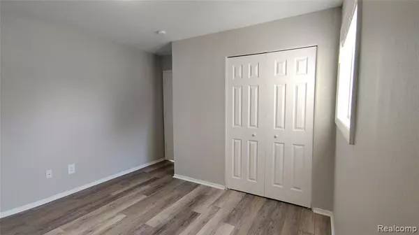 Hazel Park, MI 48030,1670 E Woodward Heights Boulevard A4