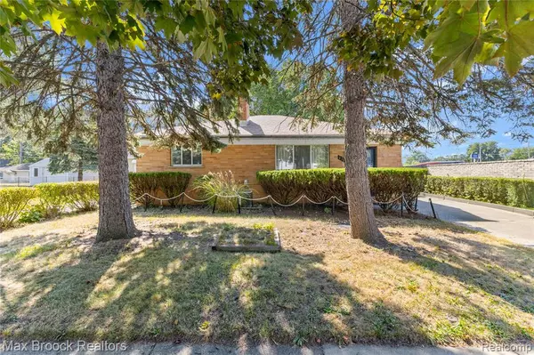 230 E Webster Street, Ferndale, MI 48220