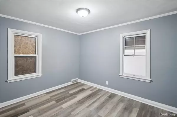 Detroit, MI 48224,10366 Roxbury Street