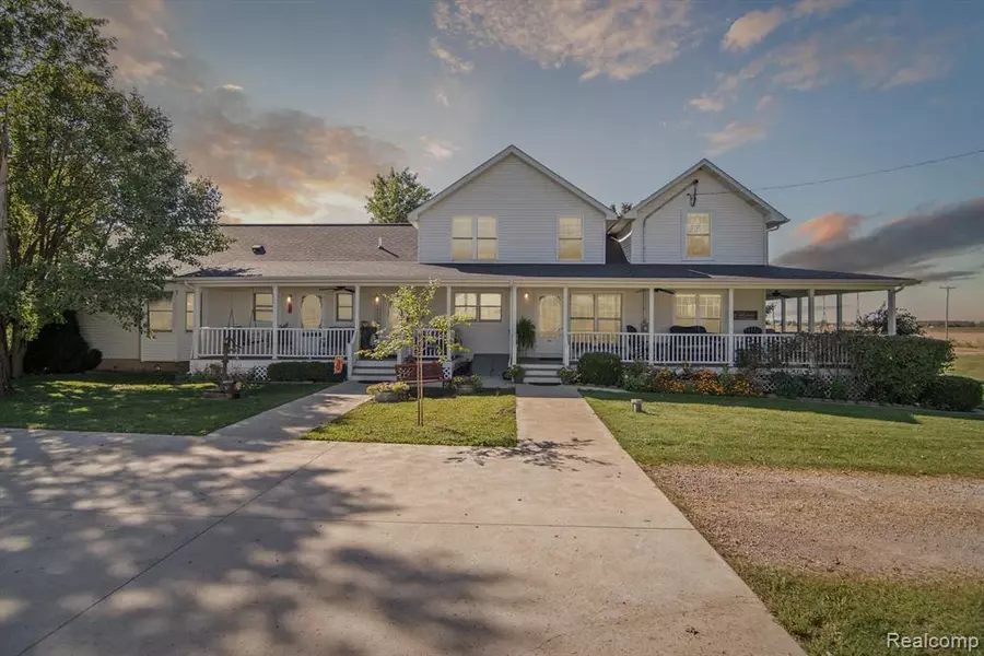1052 S Otter Creek Road, Monroe, MI 48161