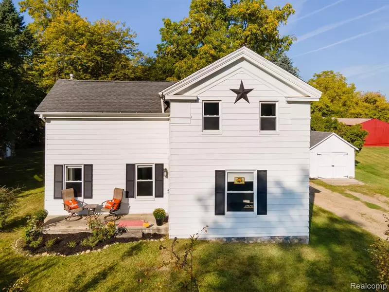 571 N Baldwin Road, Oxford Twp, MI 48371