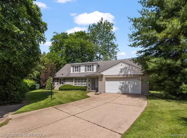 Village Of Grosse Pointe Shores, MI 48236,24 Moorland Drive