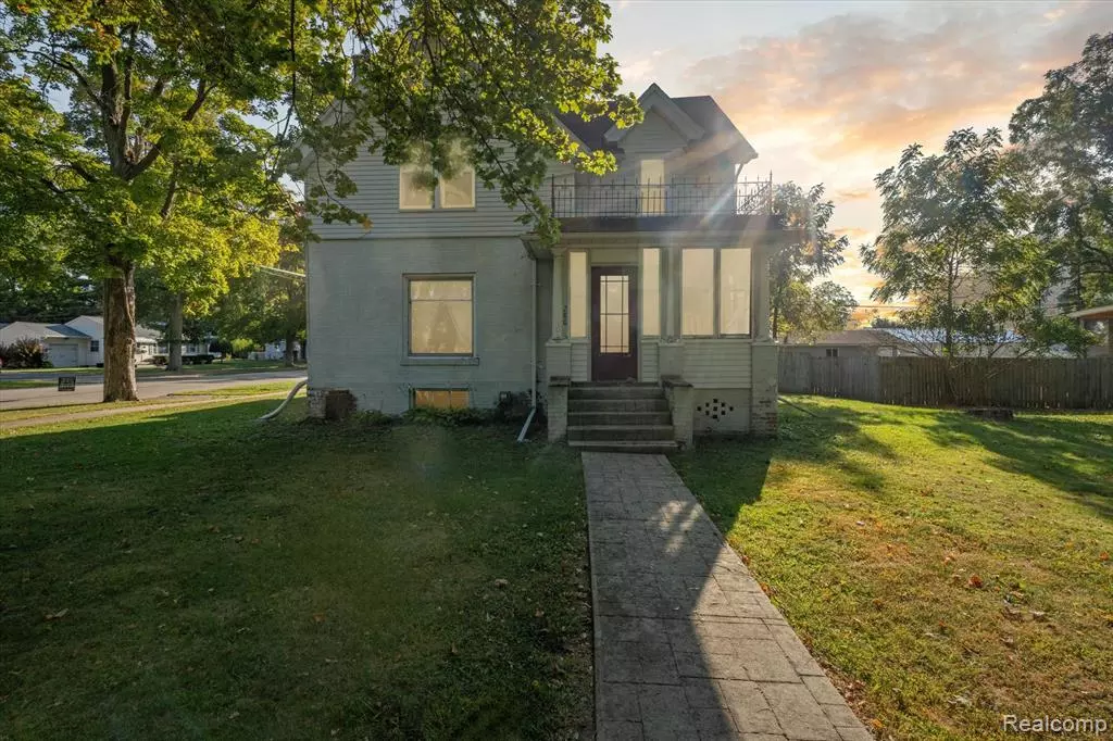 Imlay City, MI 48444,280 N Main Street