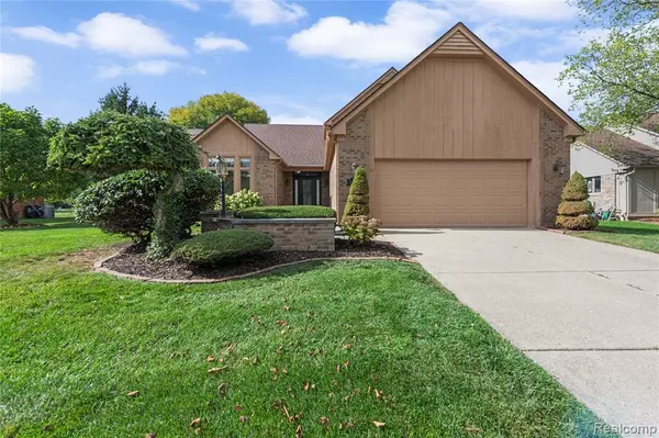 Troy, MI 48085,5143 Saffron Drive