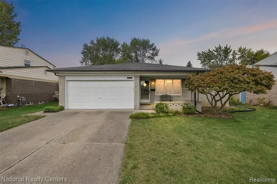 35091 Cavant Drive, Sterling Heights, MI 48310