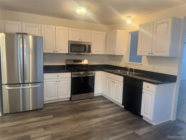 Auburn Hills, MI 48326,2516 Boulder Lane