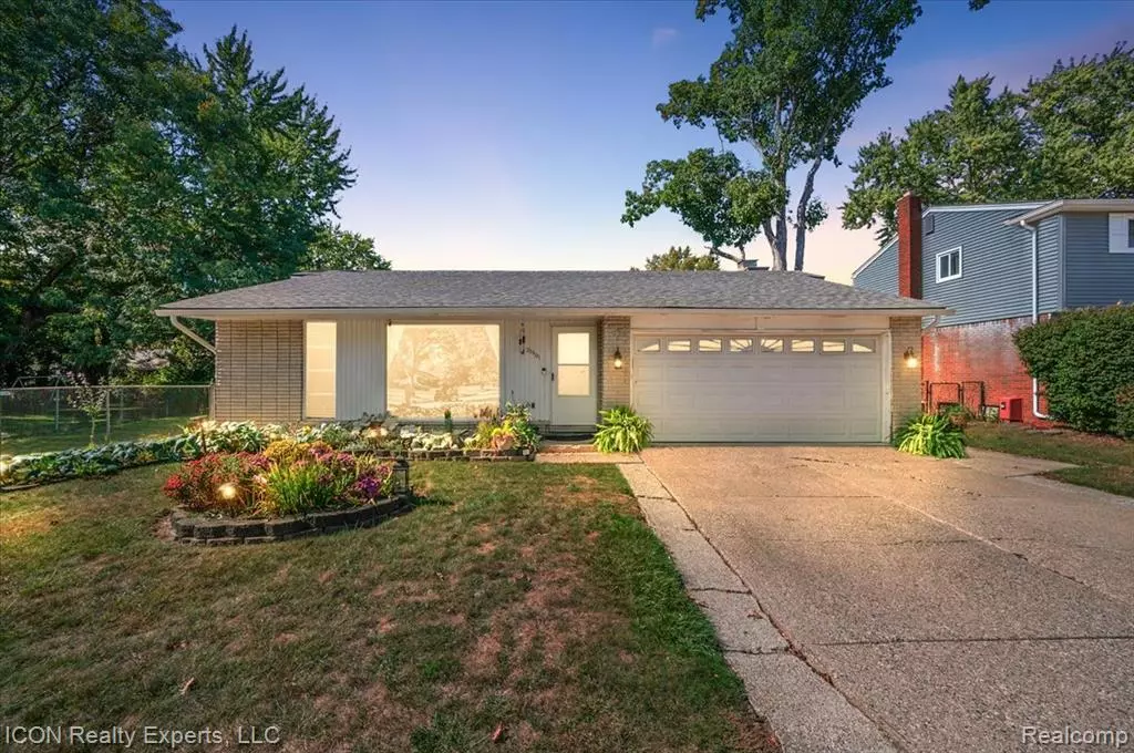 Southfield, MI 48076,21901 Concord Street