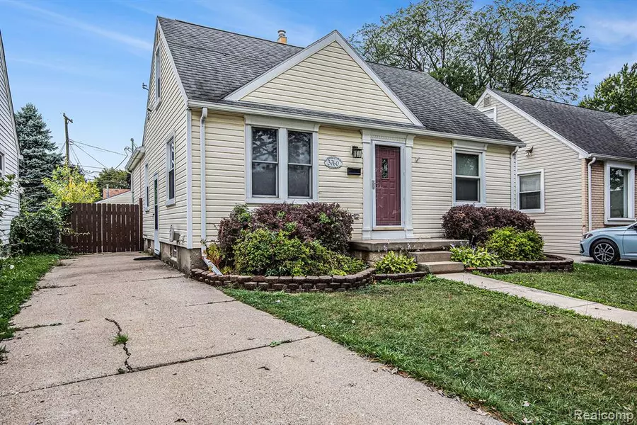 3760 Alice Street, Dearborn, MI 48124