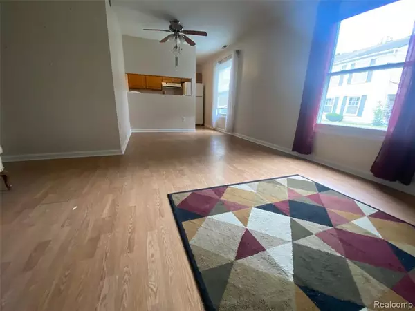 Orion Twp, MI 48360,2631 Thornbrier Court