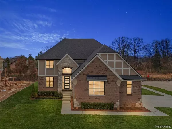 50896 MISTWOOD Drive, Macomb Twp, MI 48042