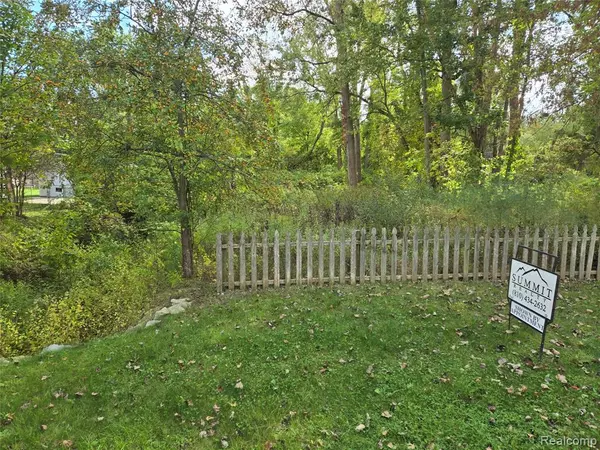 Brandon Twp, MI 48462,VL E Glass Road