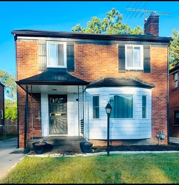 19483 Hartwell Street, Detroit, MI 48235