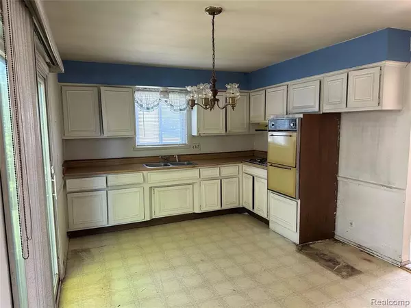 Macomb Twp, MI 48044,46985 Heydenreich Road