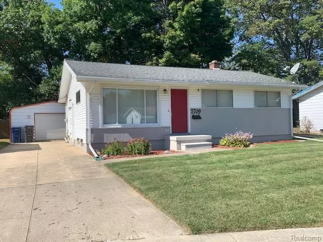 5709 Suburban Court, Flint, MI 48505