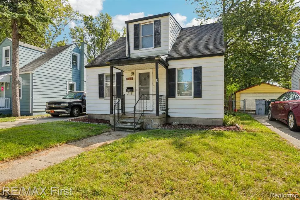 Hazel Park, MI 48030,419 W Bernhard Avenue