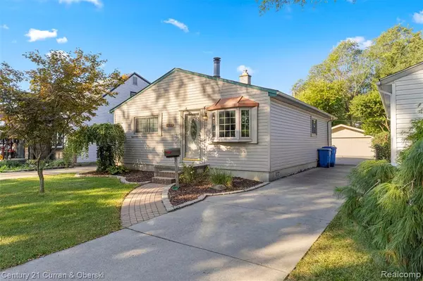 3918 Kingston Street, Dearborn Heights, MI 48125
