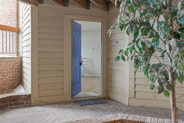 Auburn Hills, MI 48326,2620 Greenstone Boulevard 18 1801