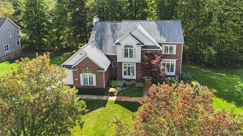 6404 Pennington Drive, White Lake Twp, MI 48383