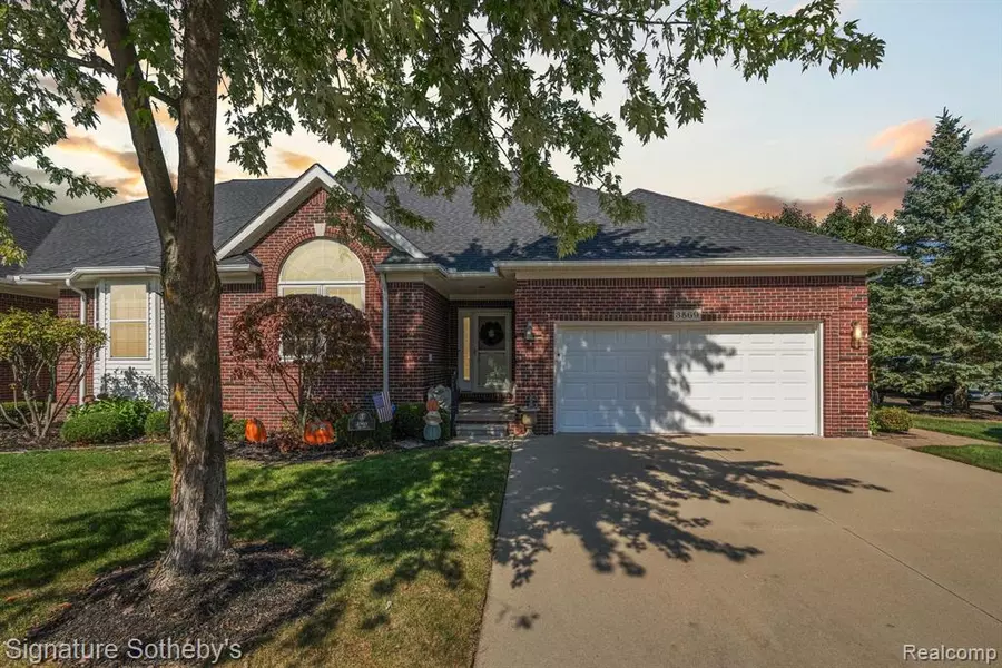 3569 S Galaxy Boulevard 818 30, Sterling Heights, MI 48314
