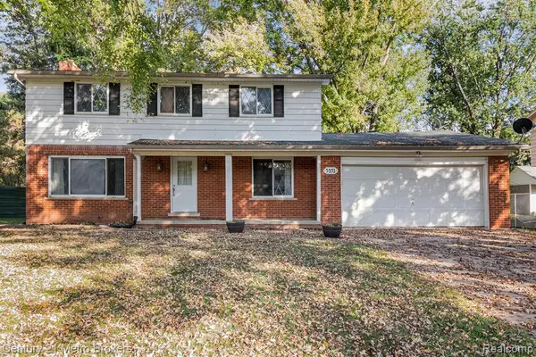 Grand Blanc, MI 48439,5391 Antoinette Drive