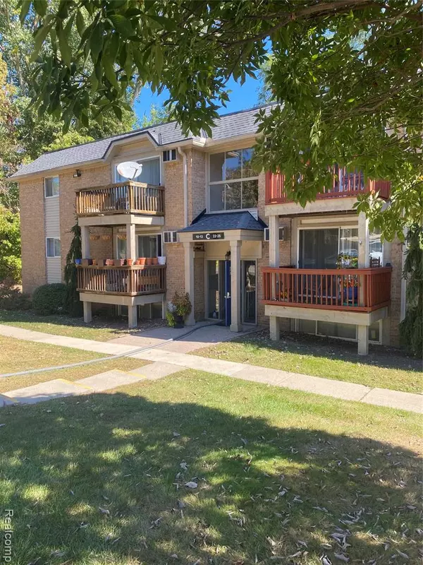 Rochester, MI 48307,417 Parkdale Avenue 13
