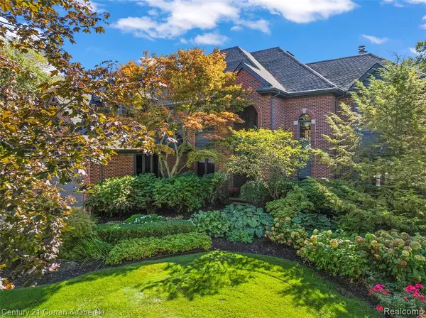 Commerce Twp, MI 48382,1555 Wandrei Court