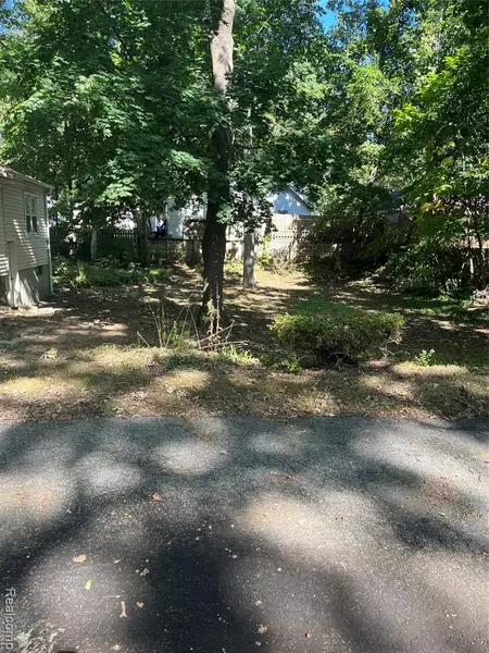 00 Dellwood, Waterford Twp, MI 48328