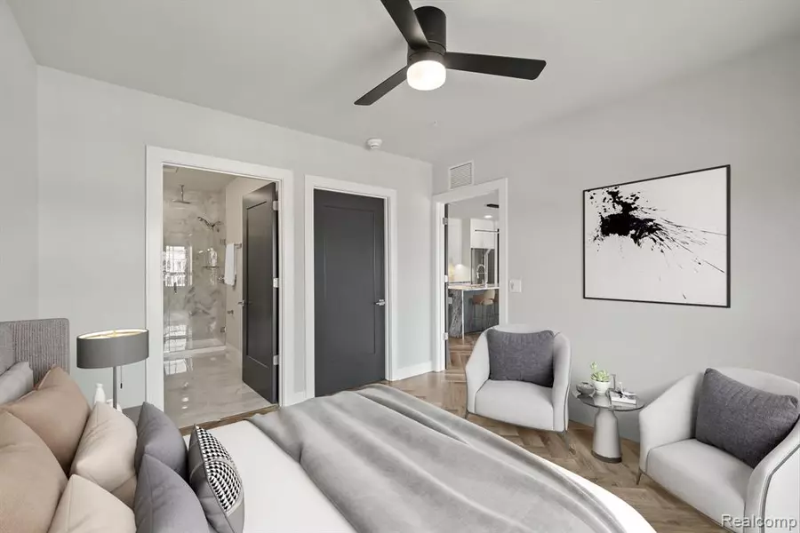 222 E 6th Street 606, Royal Oak, MI 48067