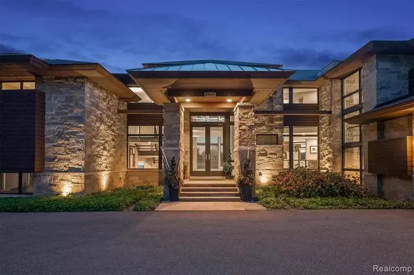 Bloomfield Twp, MI 48302,2657 TURTLE SHORES Drive