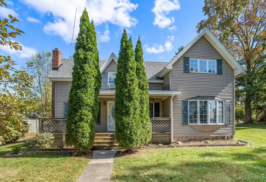 902 N Bridge Street, Linden, MI 48451